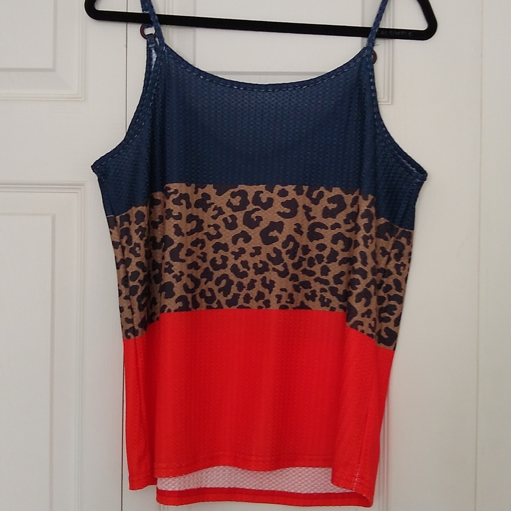 TriBlock Color Tank - Picture 4 of 7
